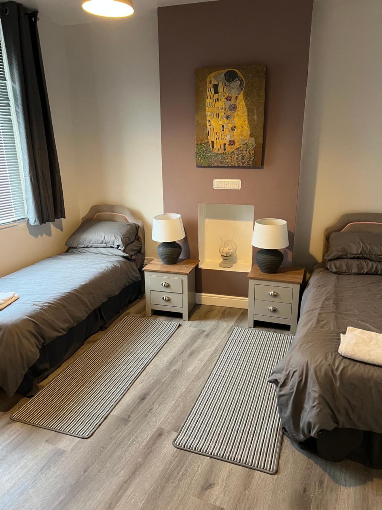 2 Bedroom Town Apartment Ipswich Exteriör bild